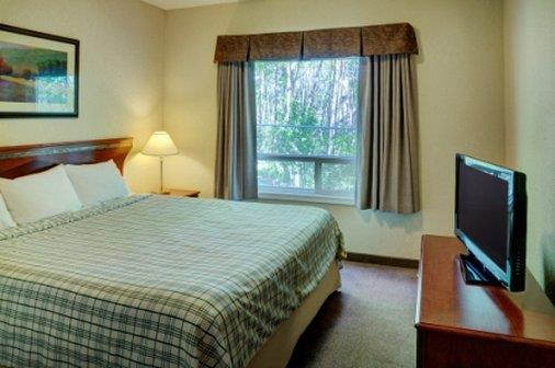 هتل Lakeview Inns & Suites  Chetwynd