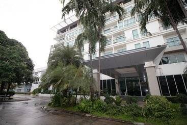 Phavina Hotel Rayong Sha Extra Plus