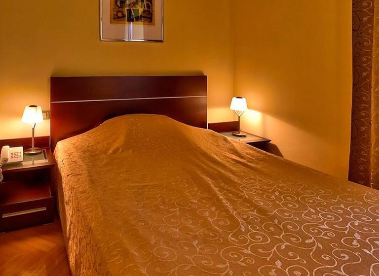 هتل President Garni