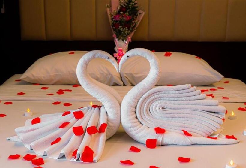 هتل Primebiz  Cikarang