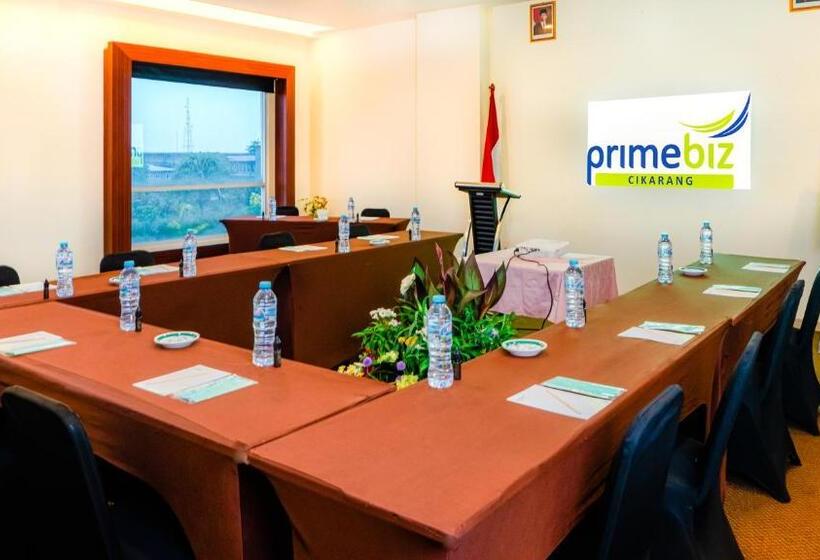 هتل Primebiz  Cikarang