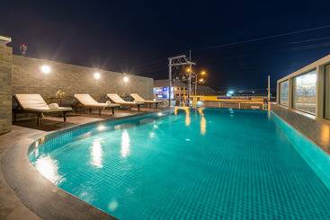 Riche Hua Hin Hotel   Sha Plus
