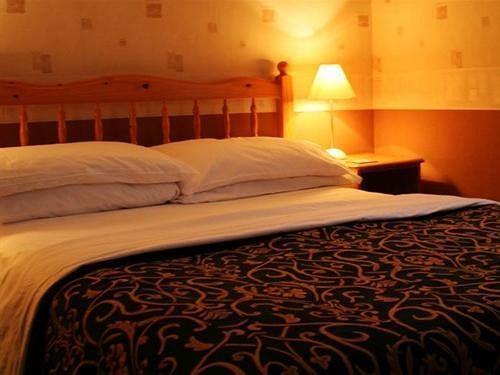 هتل The Farmyard Inn