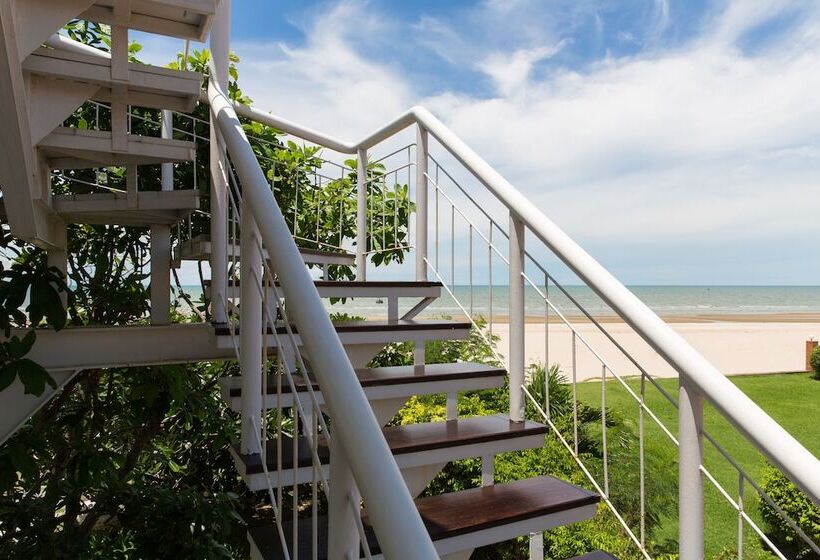 هتل Verano Beach Villa