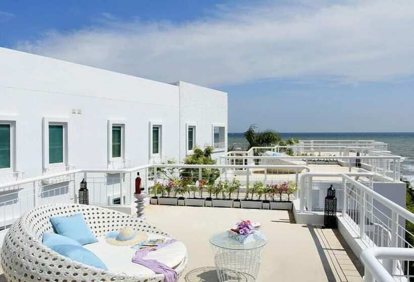 هتل Verano Beach Villa