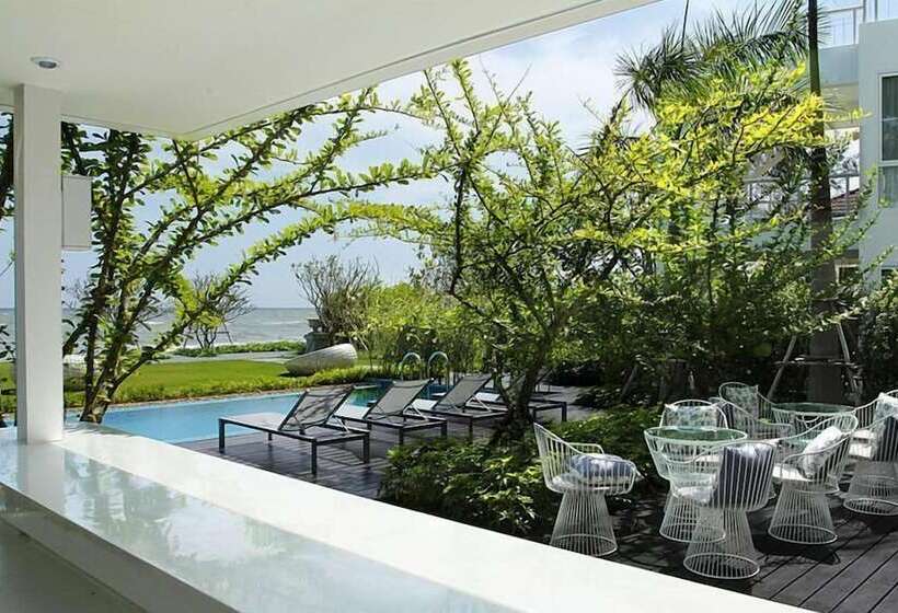 هتل Verano Beach Villa