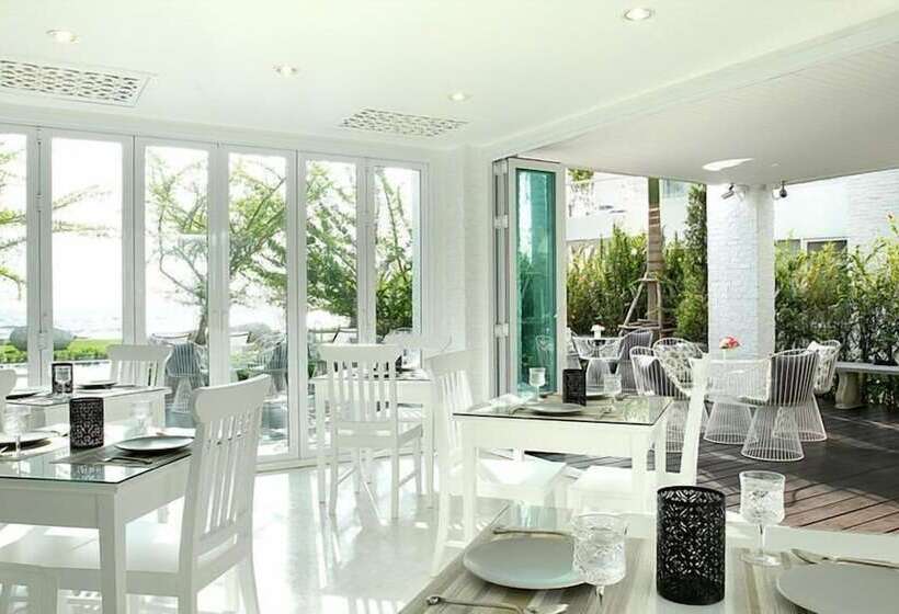 هتل Verano Beach Villa