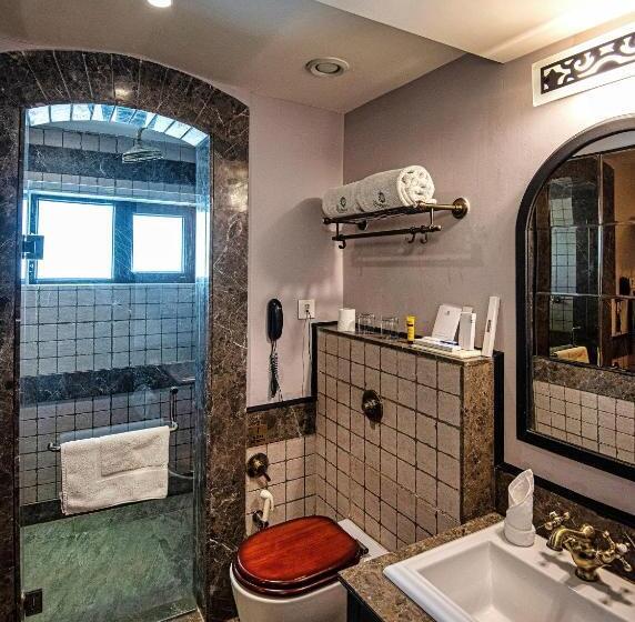 فندق The Vintage Srinagar At Dal Lake