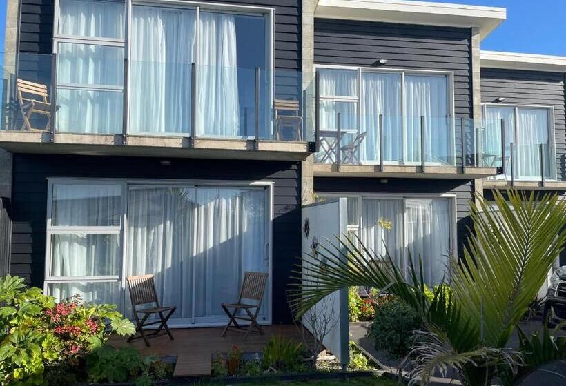 モーテル Carters By The Sea Beachside Studio Apartments