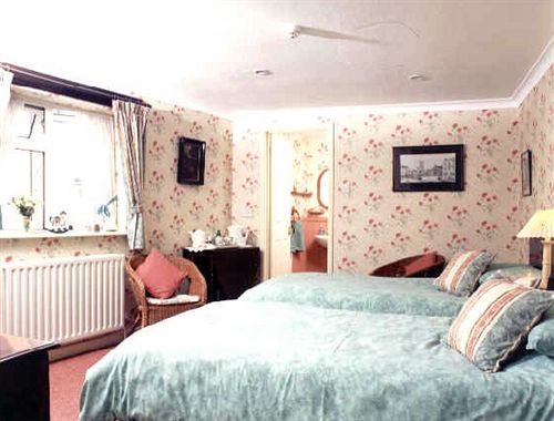 Пансион Websters Bed & Breakfast