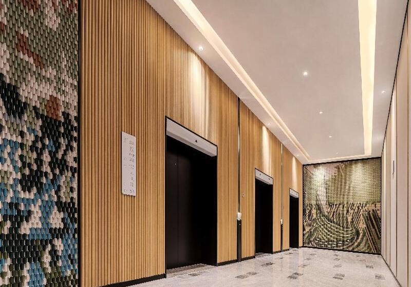 Отель Voco Hefei Binhu, An Ihg
