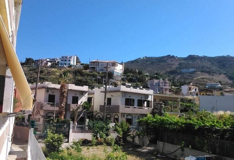 فندق Fotula Studios