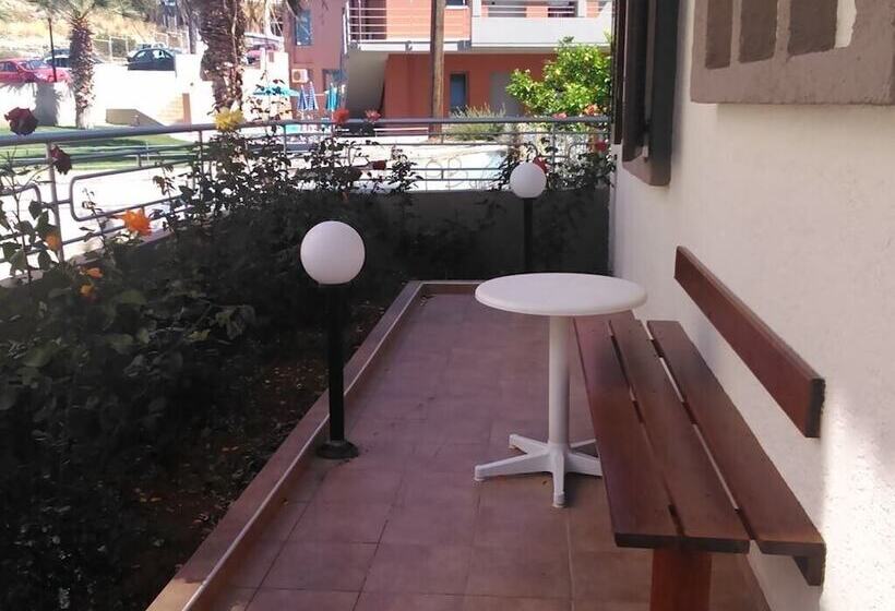 فندق Fotula Studios