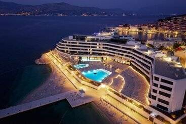 Grand Hotel View