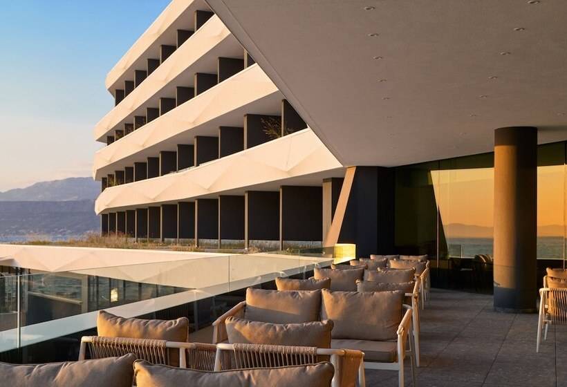 Grand Hotel View