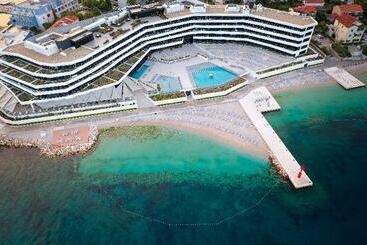 Grand Hotel View