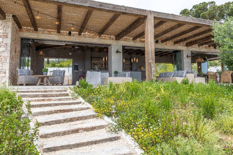Eliamos Villas Hotel & Spa
