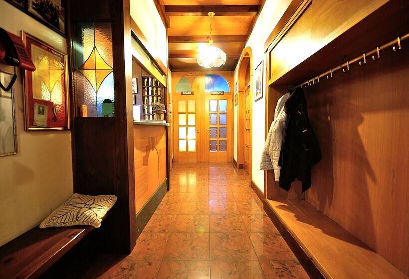 簡易ホテル Albergo Ristorante Morandi