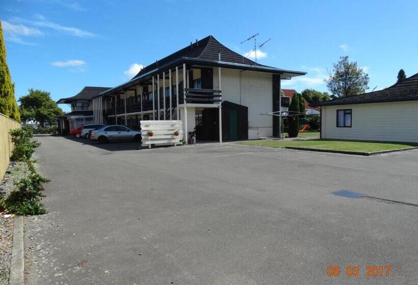 Ambassador Motel