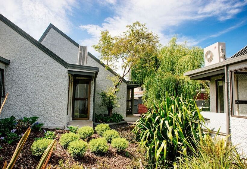 مُتل Aria On Bank