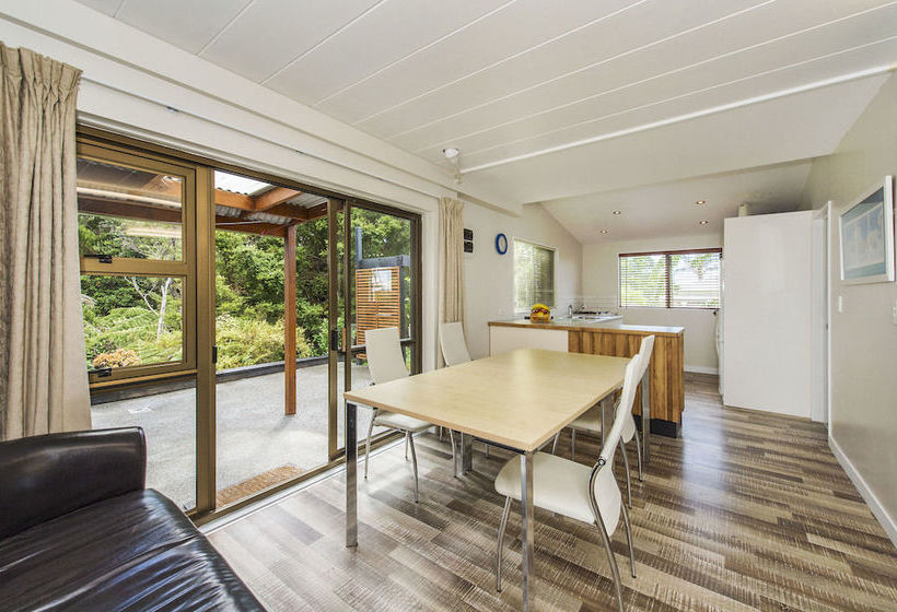 צימר Matakana Country Lodge