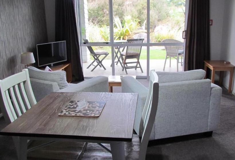 مبيت وإفطار Tongariro Suites
