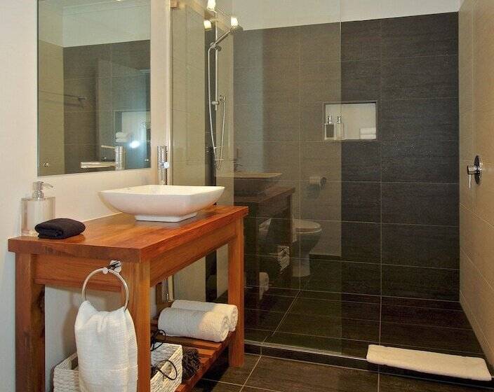 مبيت وإفطار Tongariro Suites
