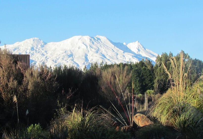 مبيت وإفطار Tongariro Suites