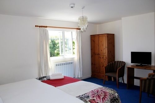 בית מלון כפרי Abbey Court