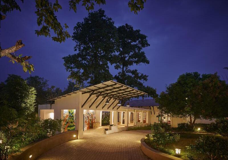 ホテル Club Mahindra Kanha