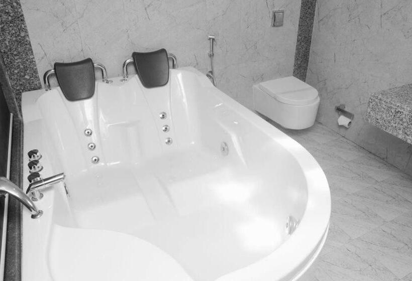 هتل Grandeur De Sanchi  Luxury Beach Resort & Spa