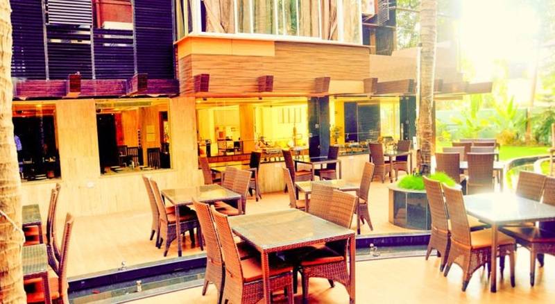 هتل Grandeur De Sanchi  Luxury Beach Resort & Spa
