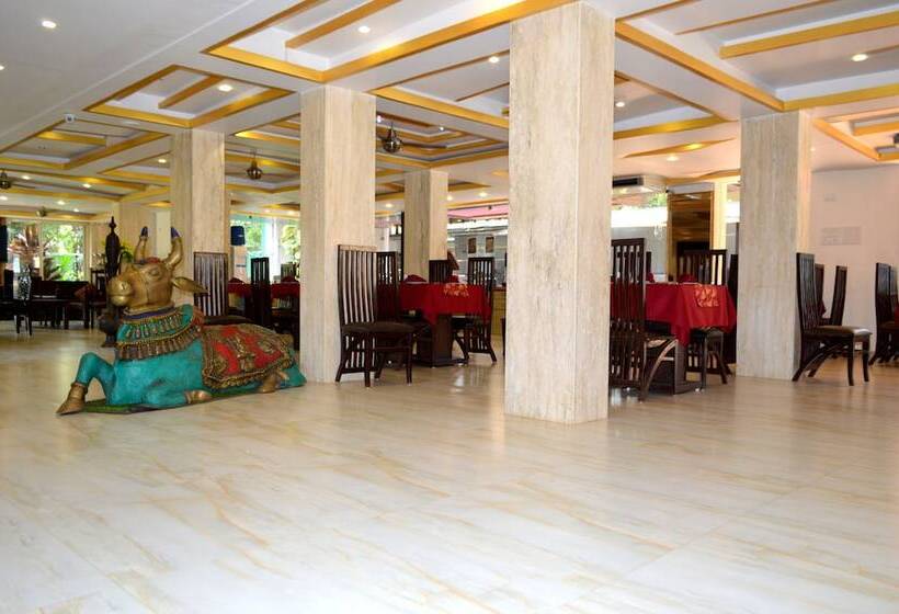 هتل Grandeur De Sanchi  Luxury Beach Resort & Spa