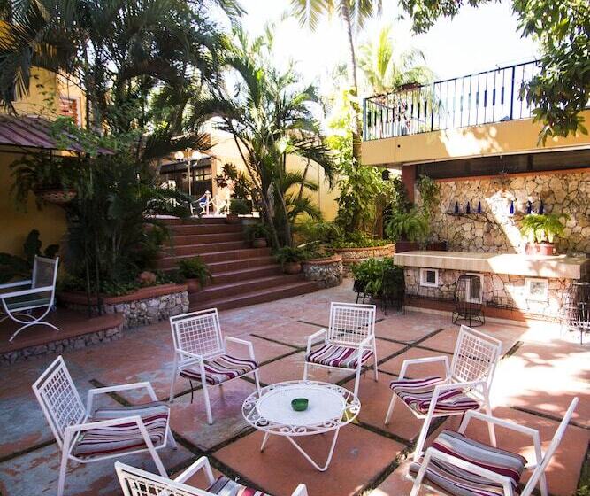 هتل Ideal Villa