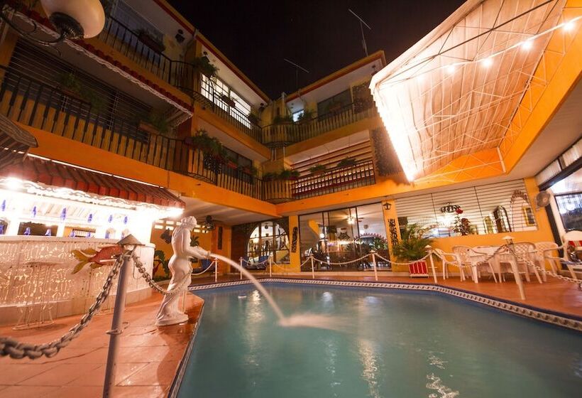 هتل Ideal Villa