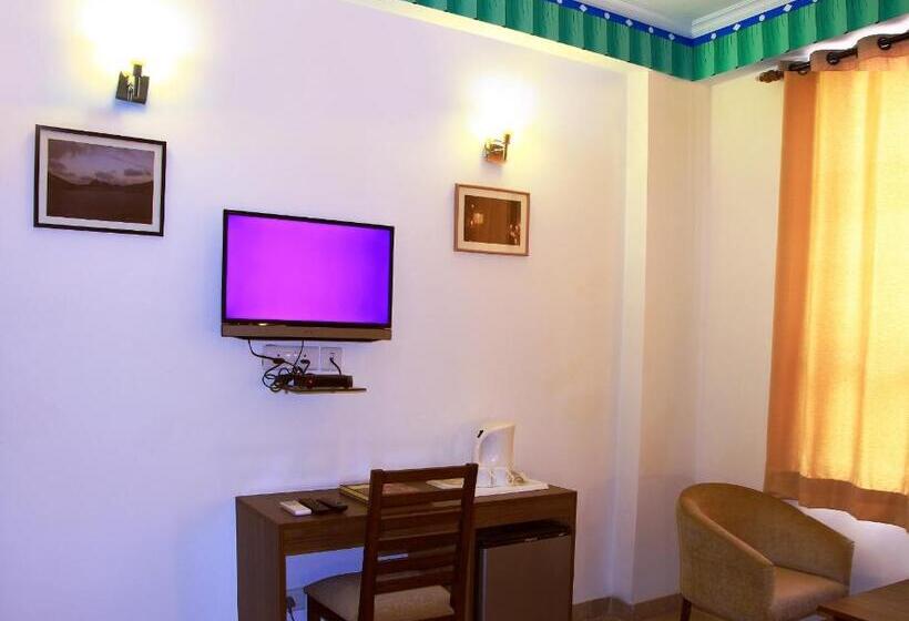 Fotos del hotel Inn Tawang Near Blk Hospital Karol Bagh:  12
