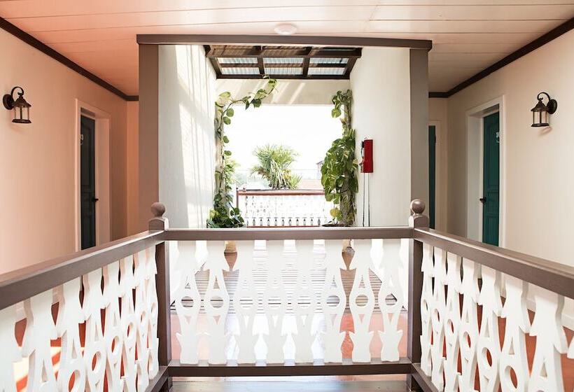 Fotos del hotel Isla De Flores:  5