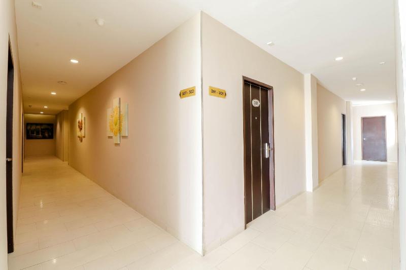 هتل Lovina Inn Batam