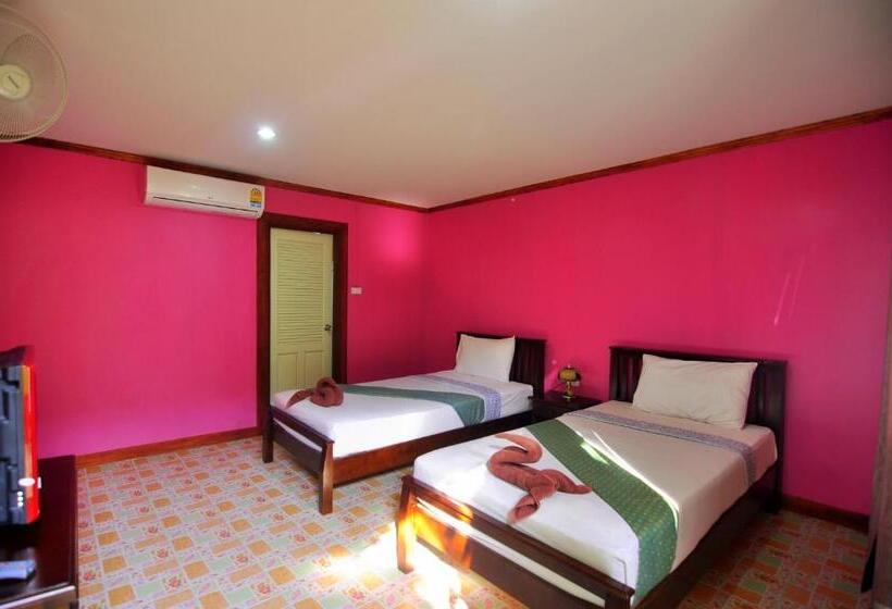 هتل Phi Phi Sand Sea House