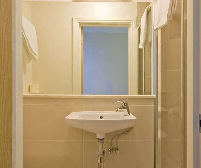 Fotos del hotel Queens:  10