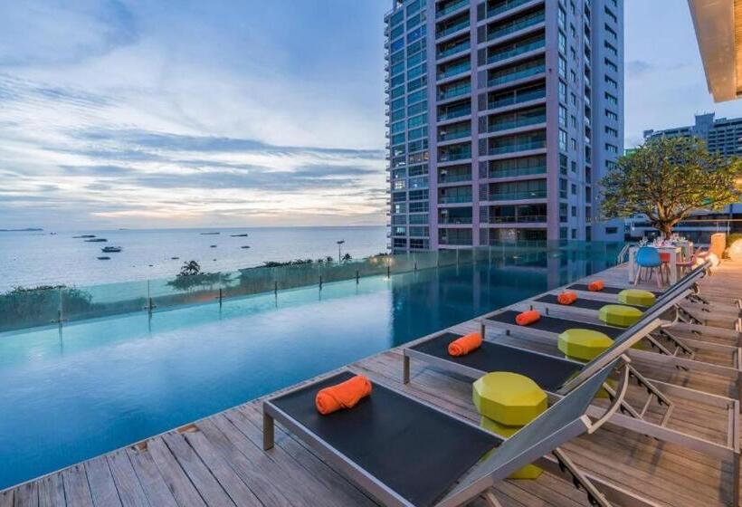 Hotel Seven Zea Chic