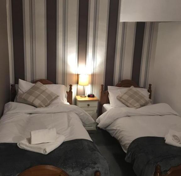 هتل The Dyvels Inn