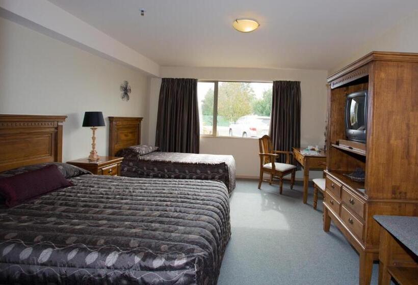 هتل The Lodge