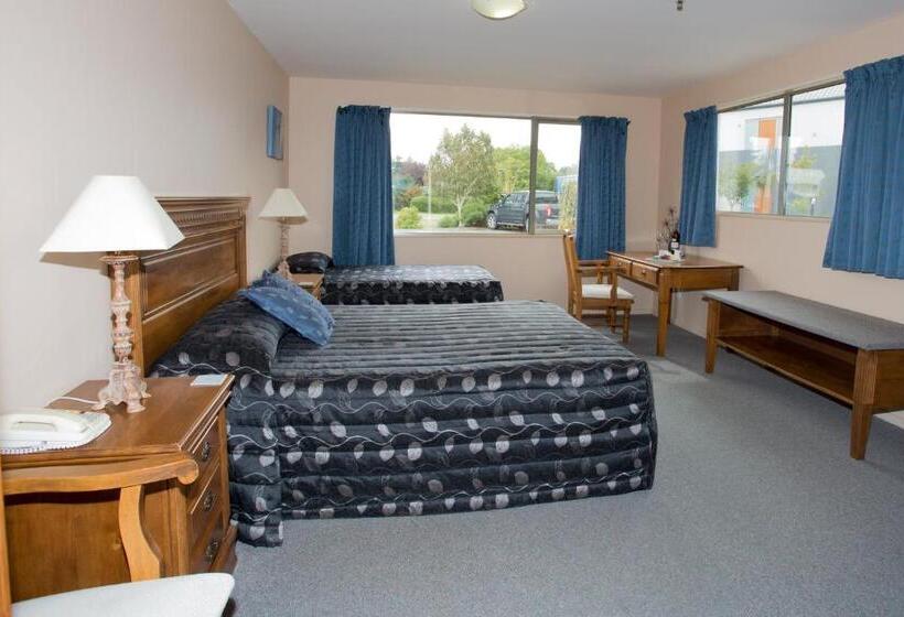 هتل The Lodge