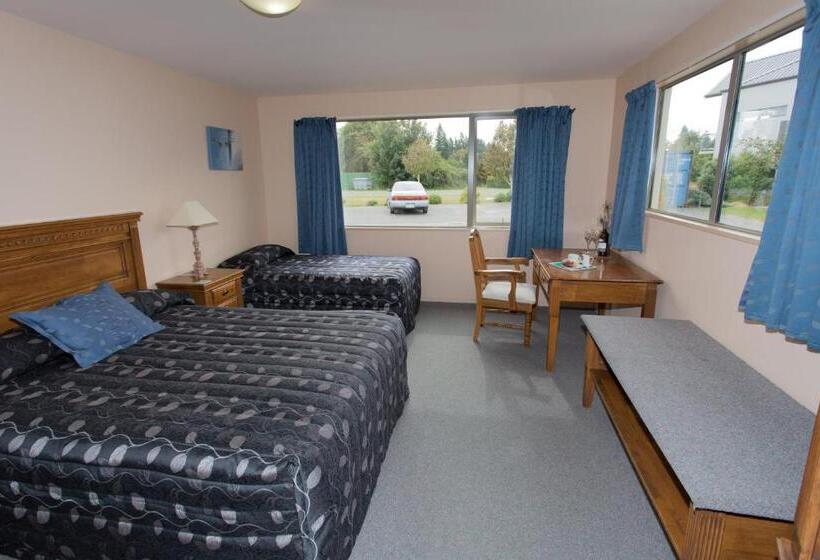هتل The Lodge