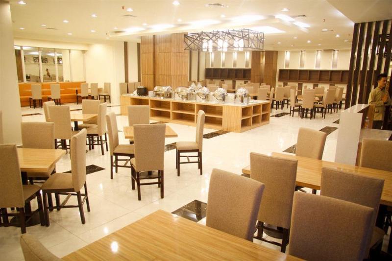 فندق The Sun  Madiun