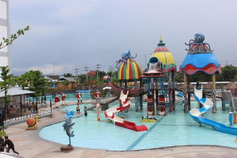 فندق The Sun  Madiun