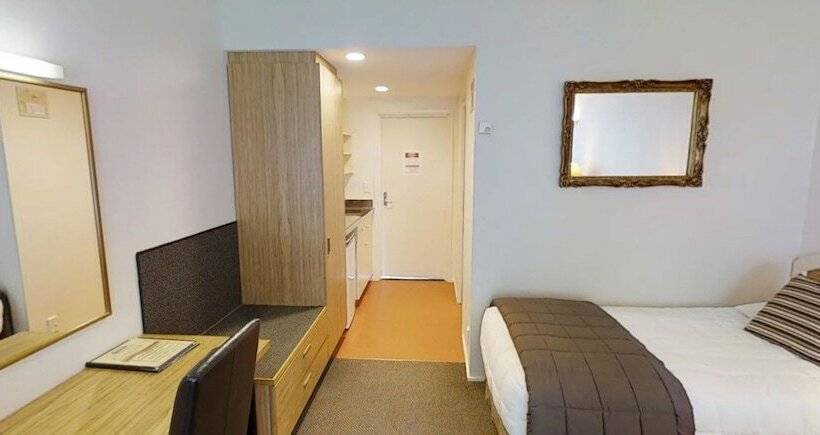 בית מלון כפרי Wallaceville Motor Lodge