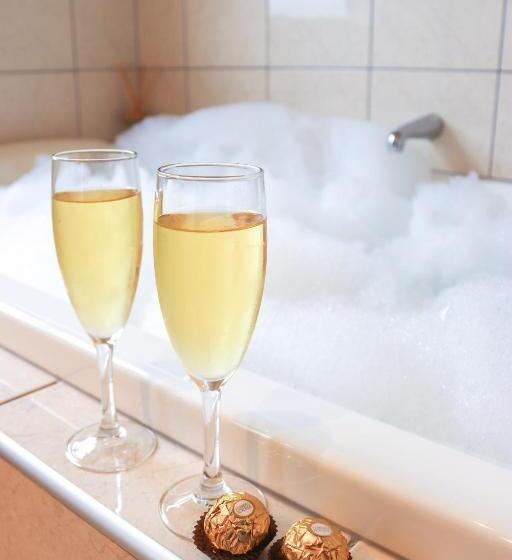 مُتل Coleraine Suites & Apartments