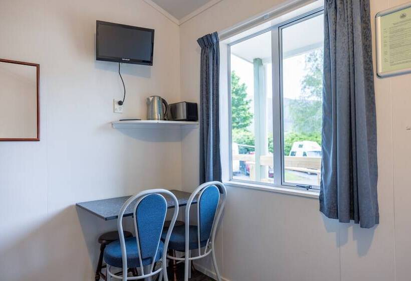 مُتل Tasman Holiday Parks Picton